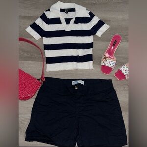 mid rise old navy shorts in navy blue